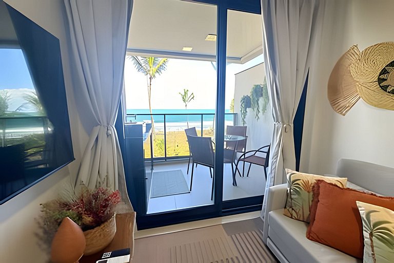 Apartamento beira-mar /resort pé na areia