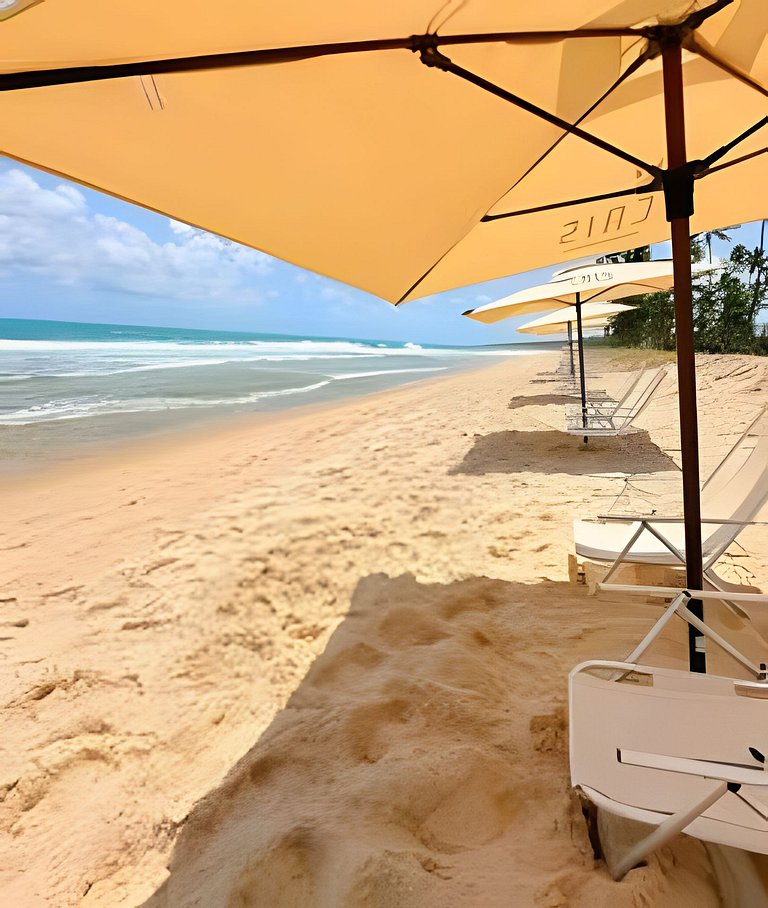 Apartamento beira-mar /resort pé na areia