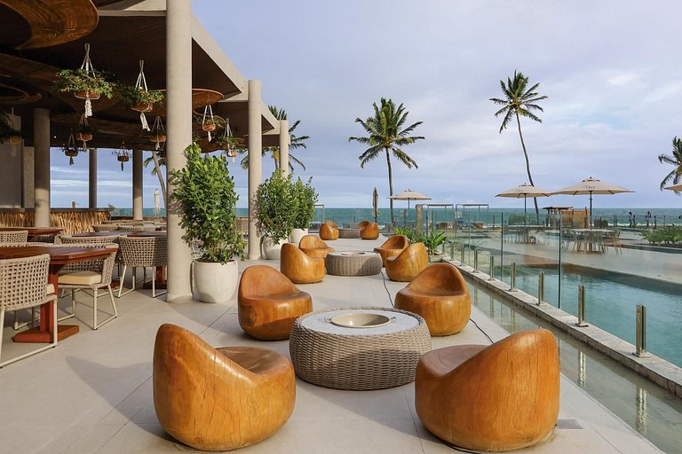 Apartamento beira-mar /resort pé na areia