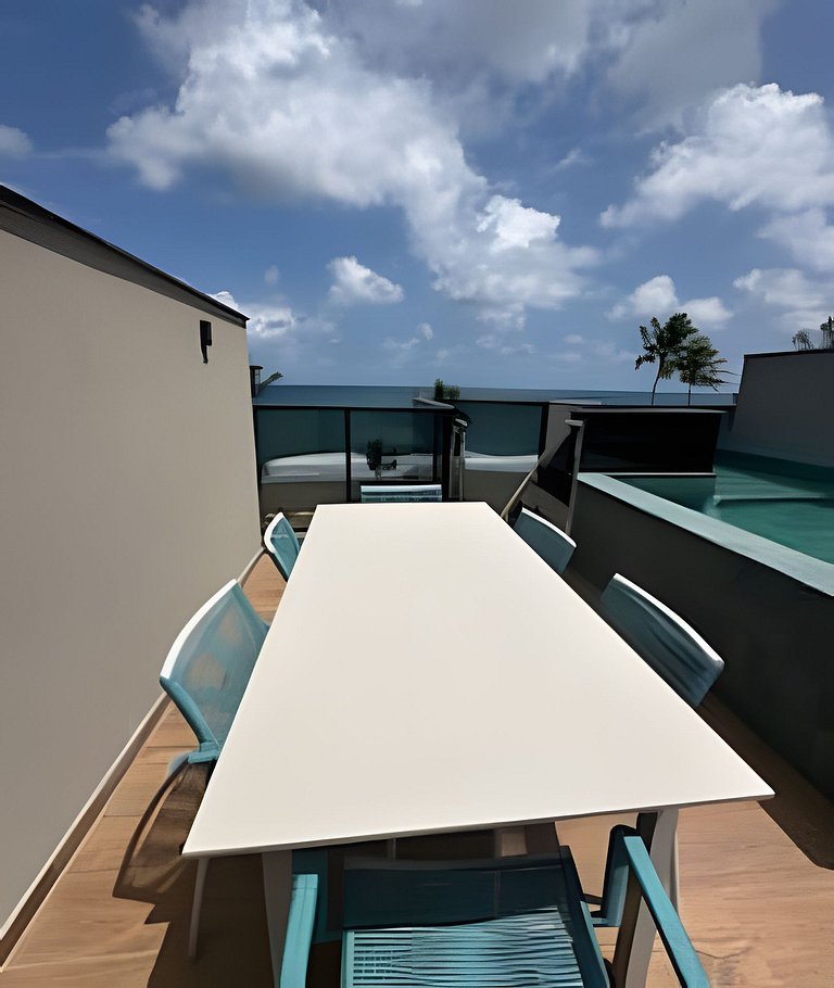 Ap com piscina  com vista mar e beira-mar