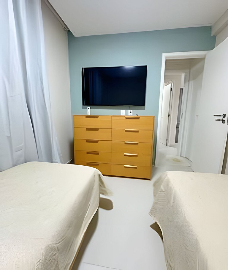 Ap 2 quartos resort beira-mar