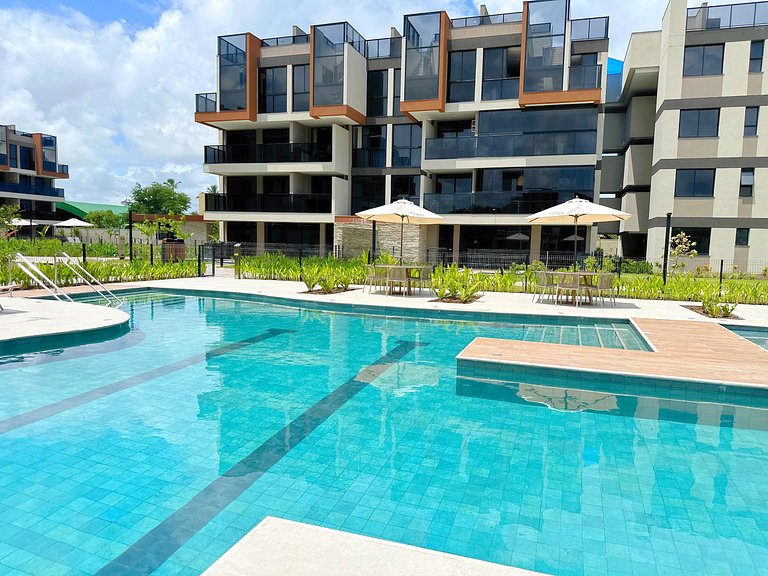 Ap com piscina  com vista mar e beira-mar