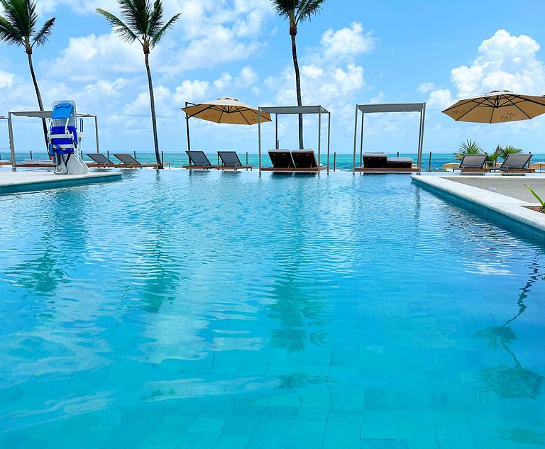 Paraíso Pé na Areia: Seu Retiro de Luxo